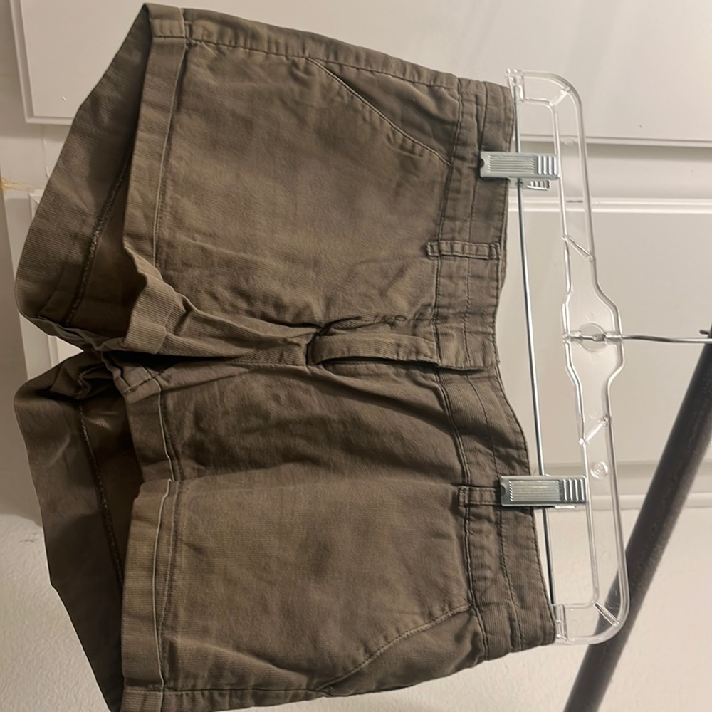 Forever 21 army green shorts